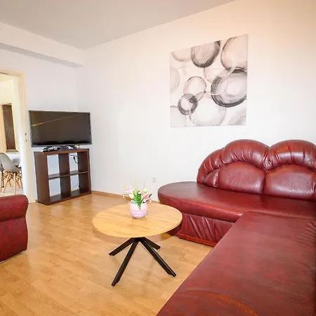 Apartment Nikol *