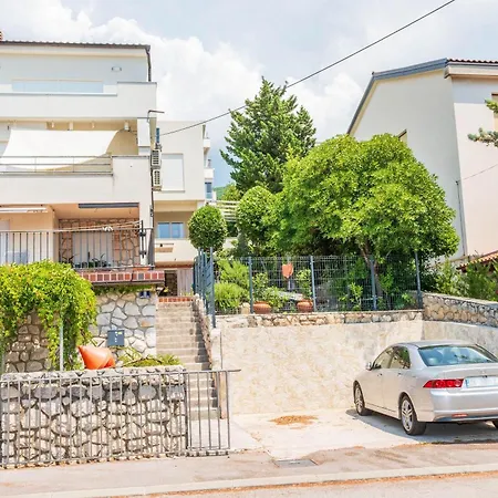 Nikol * Crikvenica
